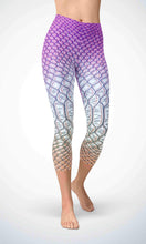 Load image into Gallery viewer, Pink crocodile skin capri - Shopping ing