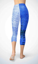 Load image into Gallery viewer, Blue denim skin capri - Shopping ing