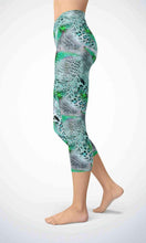 Load image into Gallery viewer, Green forest capri - Shopping ing