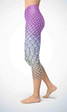 Load image into Gallery viewer, Pink crocodile skin capri - Shopping ing
