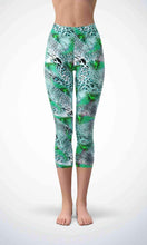 Load image into Gallery viewer, Green forest capri - Shopping ing
